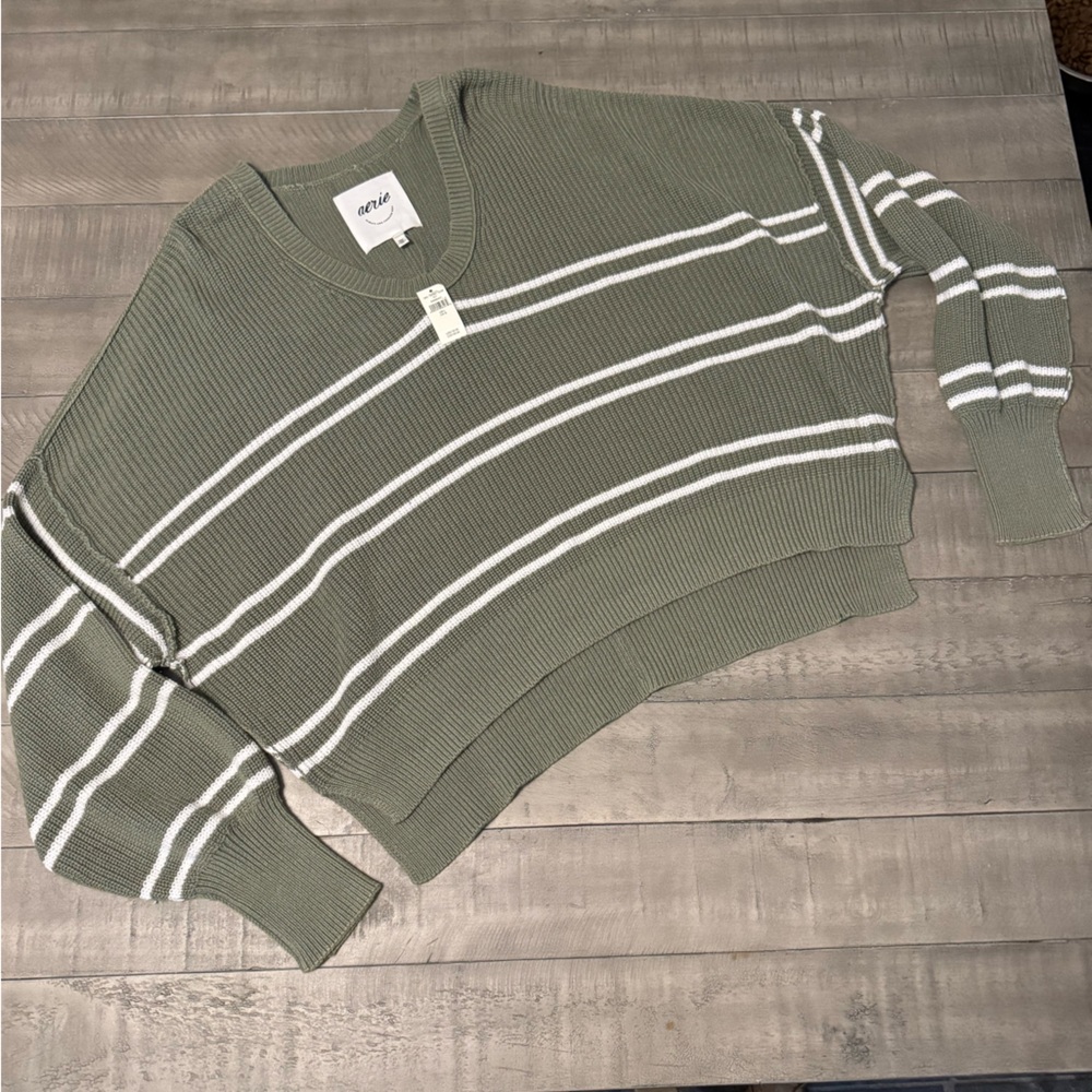NWT- Aerie Olive and White Knit Sweater